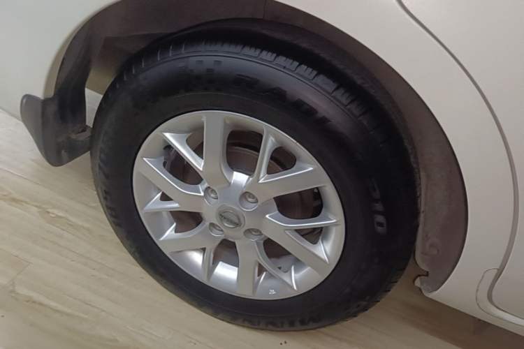 Used Nissan Sunny 2016 1.5XE CVT Leading Edition Right Rear Wheel Hub
