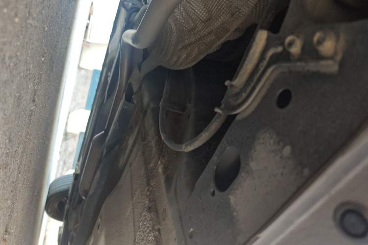 Used Nissan Sunny 2016 1.5XE Manual Leading Edition Chassis Rear Right