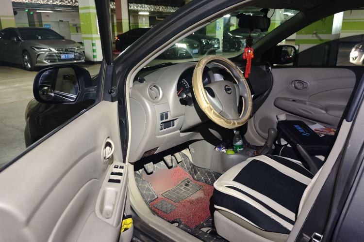 Used Nissan Sunny 2016 1.5XE Manual Leading Edition Driver Seat