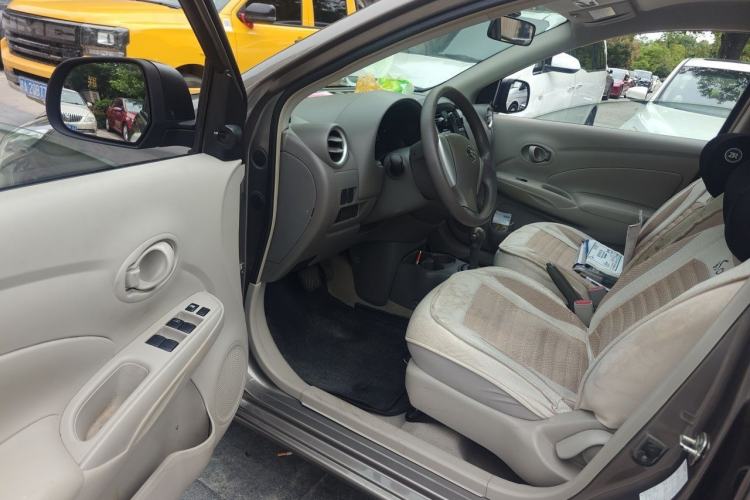 Used Nissan Sunny 2016 1.5XE CVT Leading Edition Driver Seat