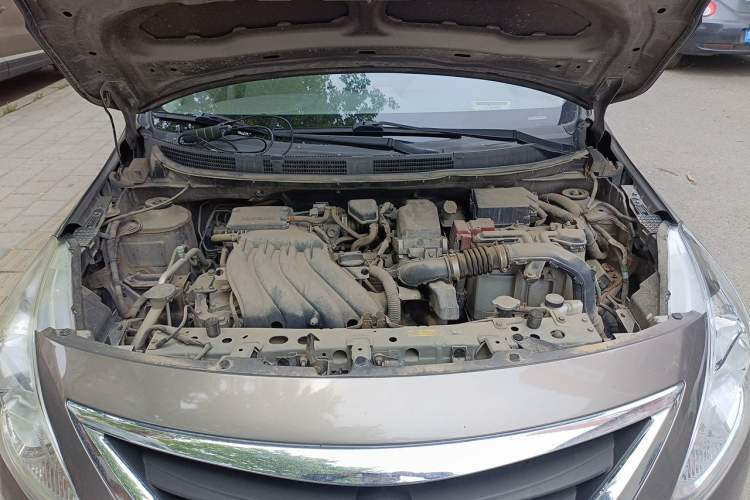 Used Nissan Sunny 2016 1.5XE Manual Leading Edition Engine Bay
