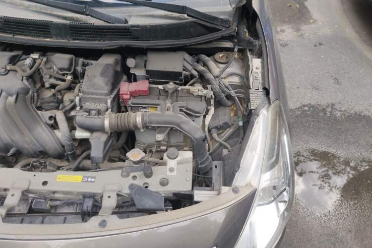 Used Nissan Sunny 2016 1.5XE Manual Leading Edition Engine Bay Left