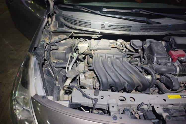 Used Nissan Sunny 2016 1.5XE Manual Leading Edition Engine Bay Right