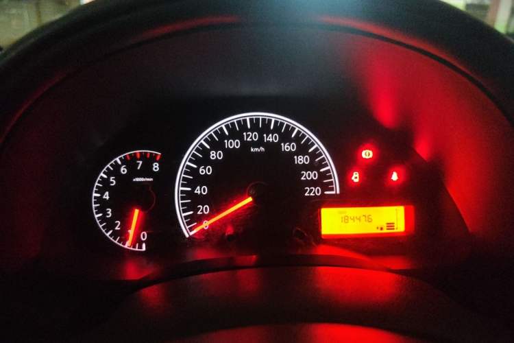 Used Nissan Sunny 2016 1.5XE Manual Leading Edition Instrument Cluster