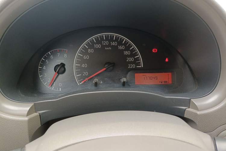 Used Nissan Sunny 2016 1.5XE Manual Leading Edition Instrument Cluster