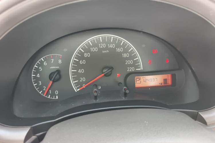 Used Nissan Sunny 2016 1.5XE CVT Leading Edition Instrument Cluster