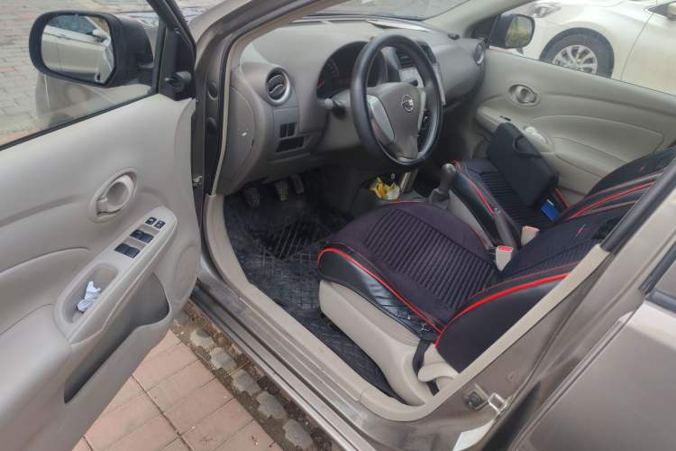 Used Nissan Sunny 2016 1.5XE Manual Leading Edition Interior 3