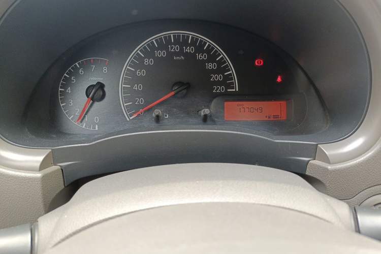 Used Nissan Sunny 2016 1.5XE Manual Leading Edition Odometer Close Up
