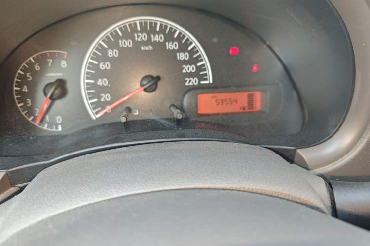 Used Nissan Sunny 2016 1.5XE Manual Leading Edition Odometer Close Up