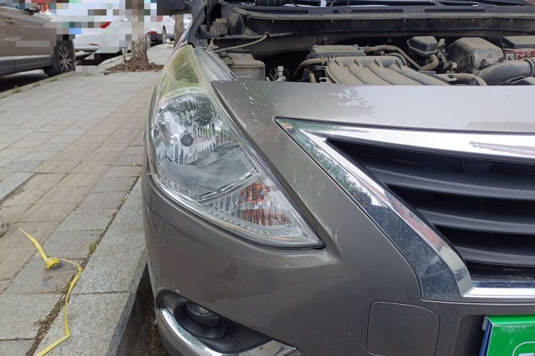 Used Nissan Sunny 2016 1.5XE Manual Leading Edition Right Front Headlight