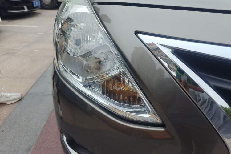 Used Nissan Sunny 2016 1.5XE CVT Leading Edition Right Front Headlight