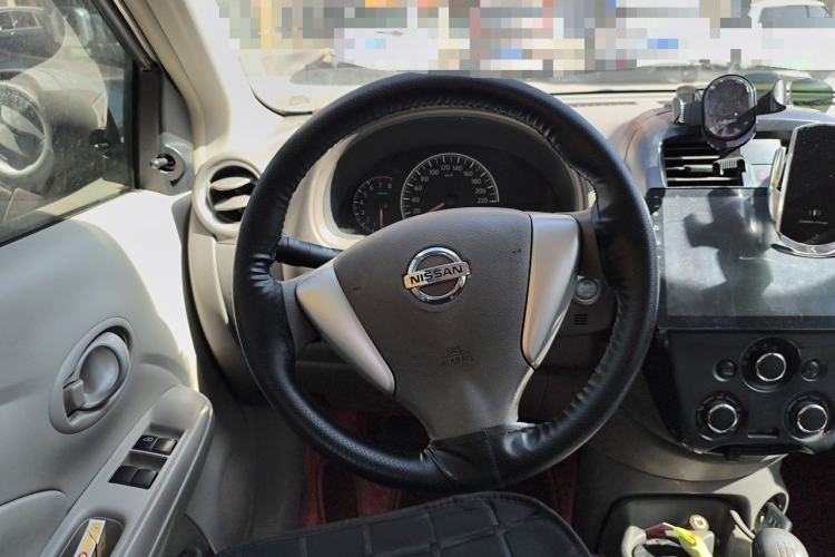 Used Nissan Sunny 2016 1.5XE Manual Leading Edition Steering Wheel