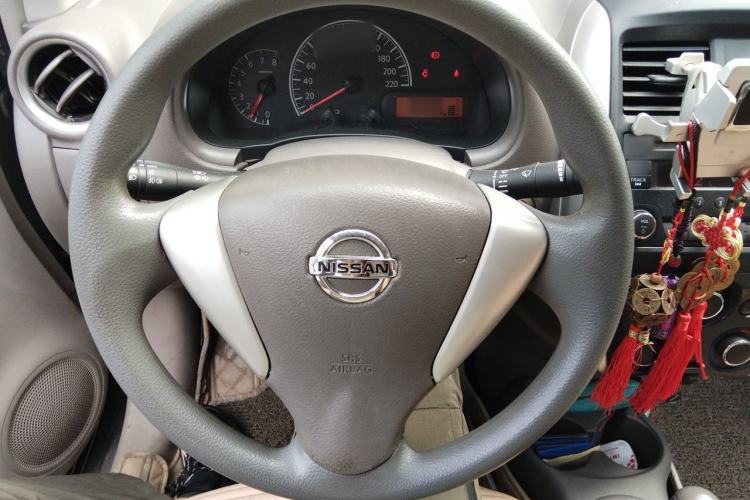 Used Nissan Sunny 2016 1.5XE Manual Leading Edition Steering Wheel