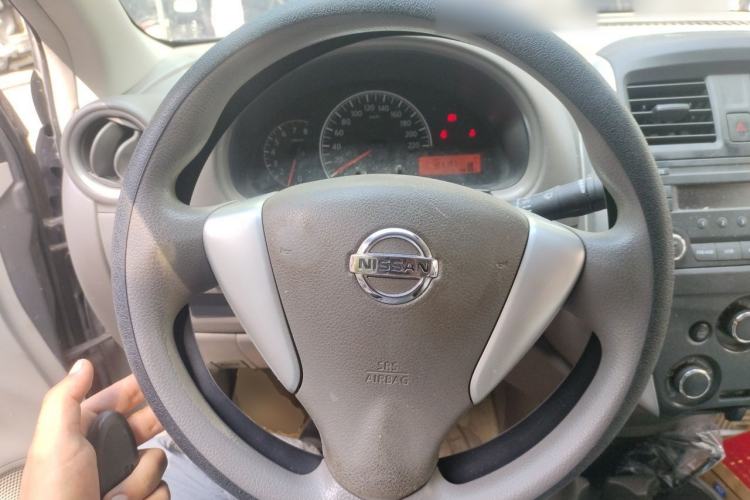 Used Nissan Sunny 2016 1.5XE Manual Leading Edition Steering Wheel