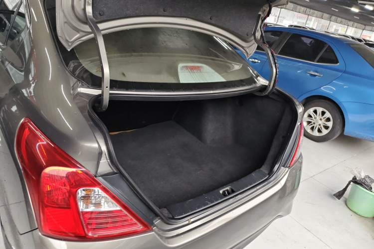 Used Nissan Sunny 2016 1.5XE CVT Leading Edition Trunk
