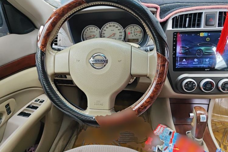 Used Nissan Sylphy 2006 2.0 XL Sunroof Edition Steering Wheel