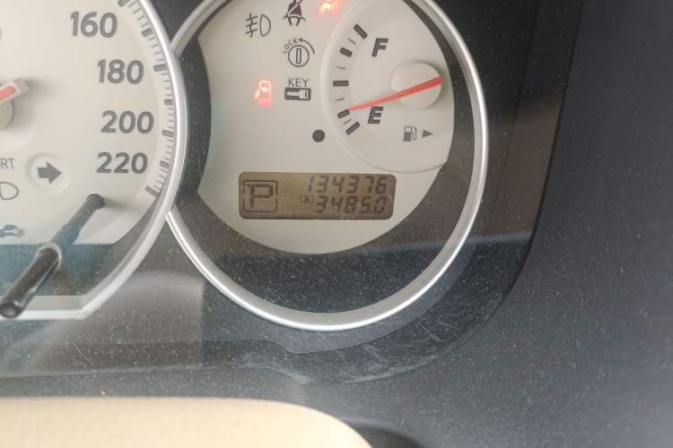 Used Nissan Sylphy 2007 2.0 XE Comfort Edition Odometer Close Up