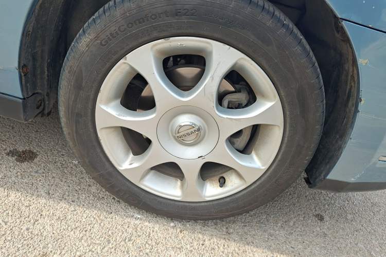 Used Nissan Sylphy 2007 2.0 XL Sunroof Version Right Front Wheel Hub