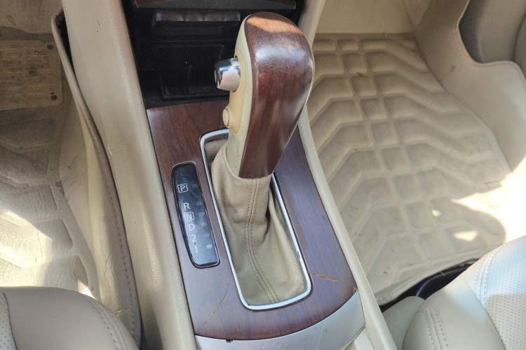 Used Nissan Sylphy 2007 1.6 XE Luxury Edition Gear Lever
