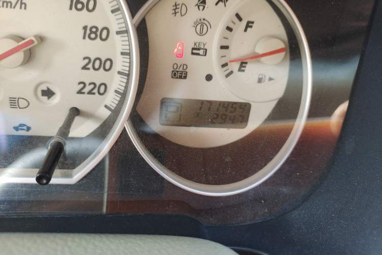 Used Nissan Sylphy 2007 1.6 XE Luxury Edition Odometer Close Up