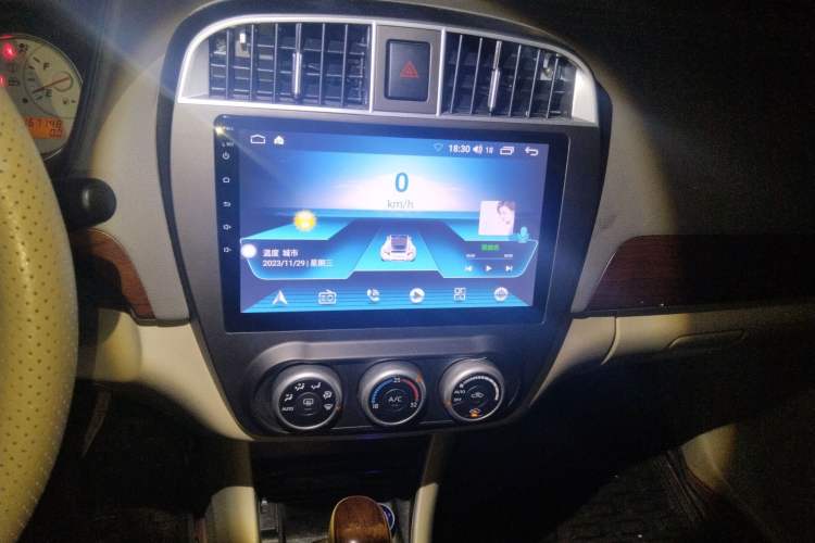 Used Nissan Sylphy 2008 1.6XL Luxury Edition Audio And AC Panel