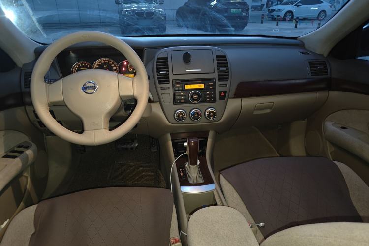 Used Nissan Sylphy 2008 1.6XE Comfort Edition Center Console