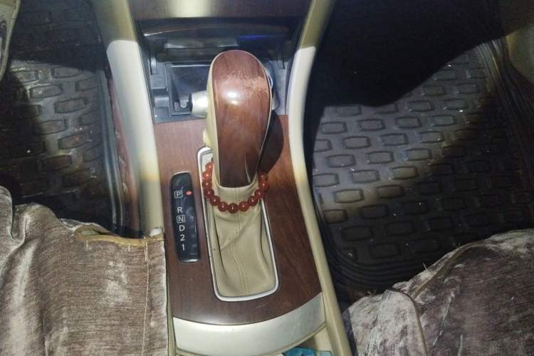 Used Nissan Sylphy 2008 1.6XL Luxury Edition Gear Lever