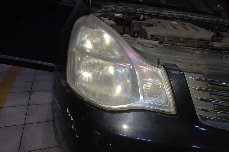 Used Nissan Sylphy 2008 1.6XE Comfort Edition Right Front Headlight