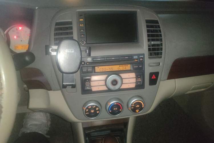 Used Nissan Sylphy 2008 2.0XL Luxury Edition Audio And AC Panel