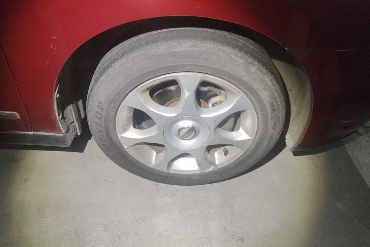 Used Nissan Sylphy 2008 2.0XL Luxury Edition Right Front Wheel Hub