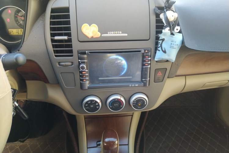 Used Nissan Sylphy 2008 1.6XE Comfort Edition Audio And AC Panel