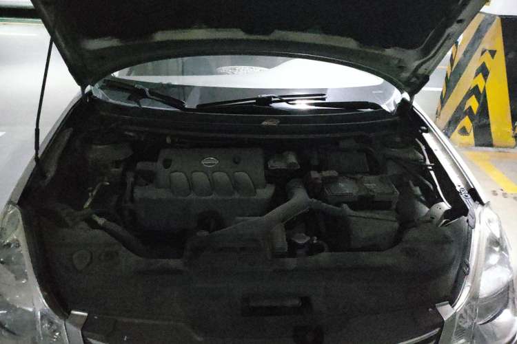 Used Nissan Sylphy 2008 2.0XE Comfort Edition Engine Bay