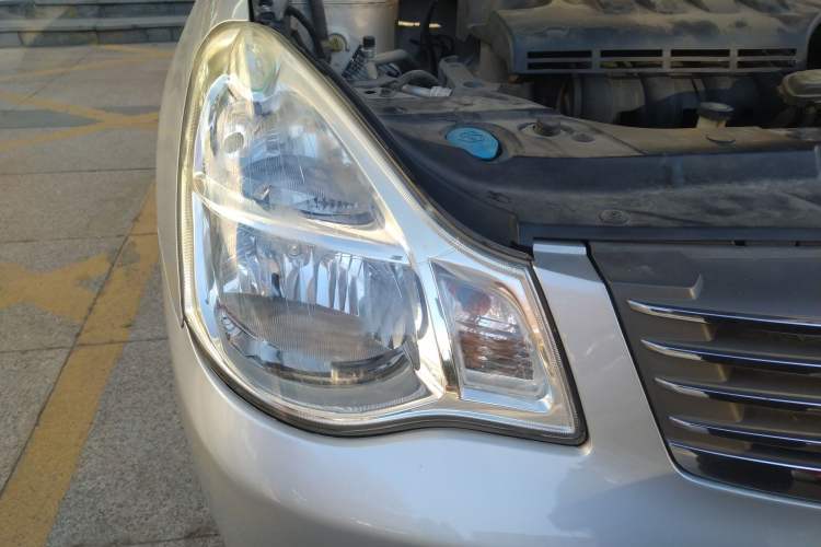 Used Nissan Sylphy 2008 1.6XE Comfort Edition Right Front Headlight