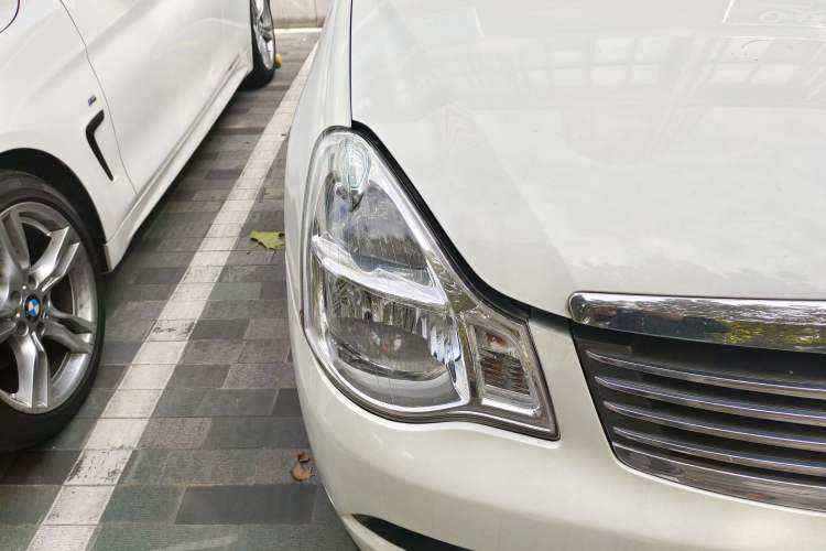 Used Nissan Sylphy 2008 2.0XL Luxury Edition Right Front Headlight