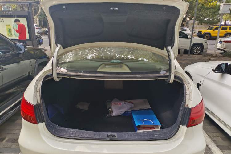 Used Nissan Sylphy 2008 2.0XL Luxury Edition Trunk