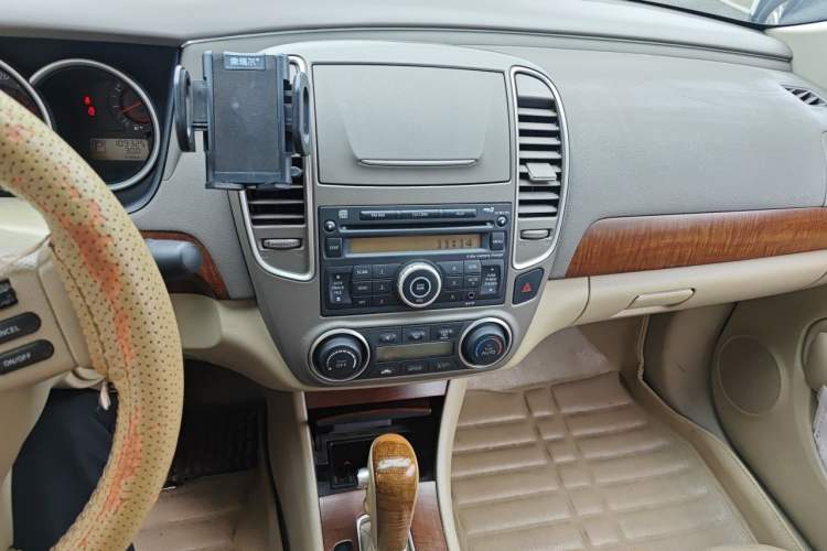 Used Nissan Sylphy 2009 2.0XL CVT Luxury Edition Audio And AC Panel