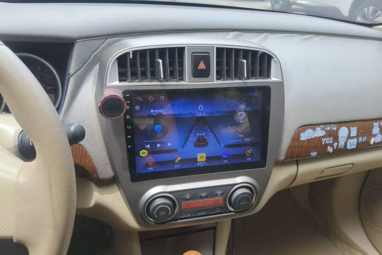 Used Nissan Sylphy 2009 1.6XL Automatic Luxury Sunroof Edition Audio And AC Panel