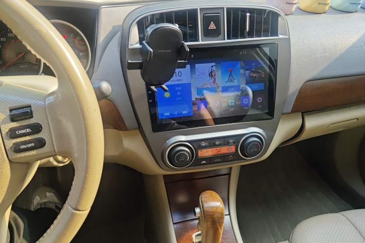 Used Nissan Sylphy 2009 2.0XL CVT Luxury Sunroof Edition Audio And AC Panel