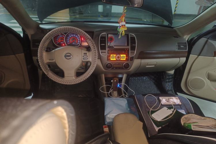 Used Nissan Sylphy 2009 2.0XL CVT Luxury Edition Center Console