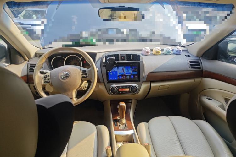 Used Nissan Sylphy 2009 2.0XL CVT Luxury Sunroof Edition Center Console