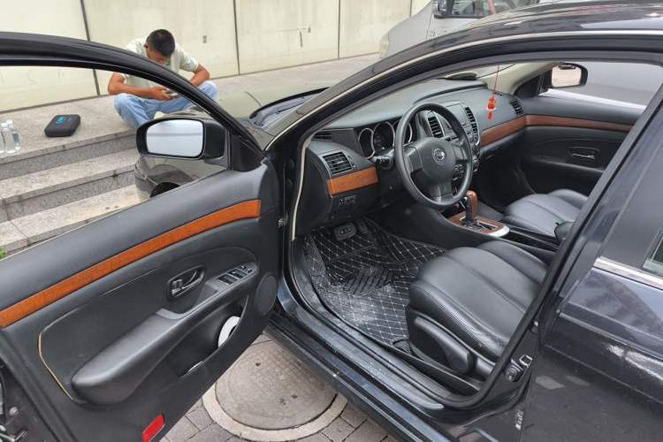 Used Nissan Sylphy 2009 1.6XL Automatic Luxury Sunroof Edition Driver Seat