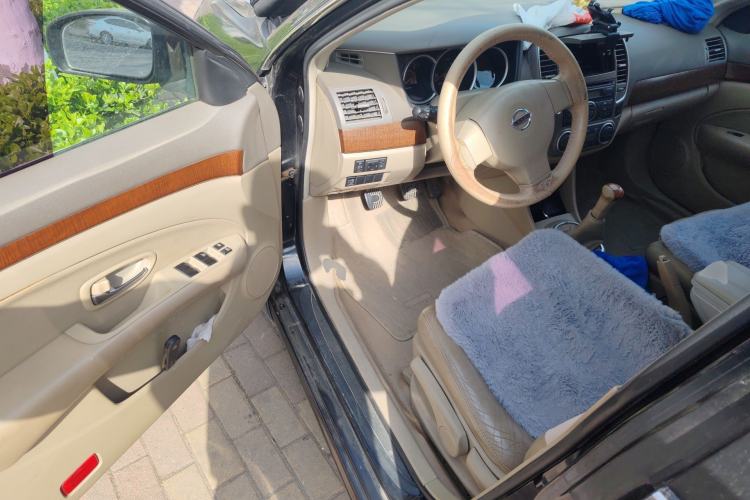 Used Nissan Sylphy 2009 1.6 XL Manual Luxury Sunroof Edition Driver Seat