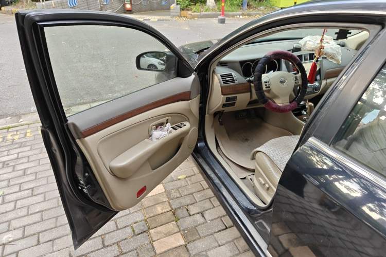 Used Nissan Sylphy 2009 2.0XL CVT Luxury Edition Driver Seat