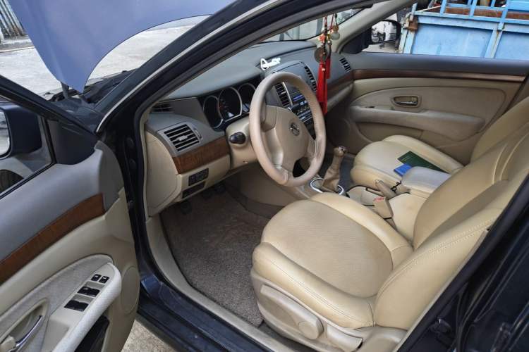 Used Nissan Sylphy 2009 1.6XE Manual Comfort Edition Driver Seat