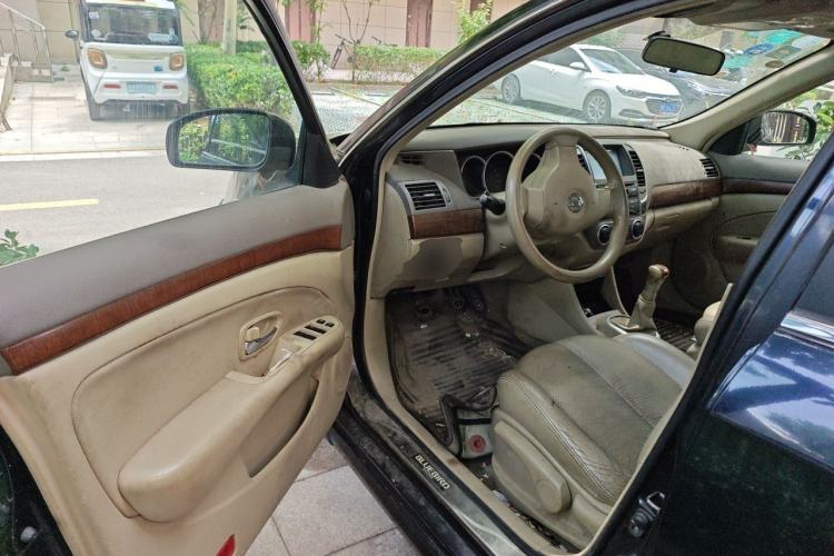 Used Nissan Sylphy 2009 1.6 XL Manual Luxury Sunroof Edition Driver Seat