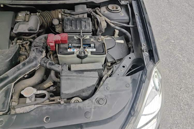 Used Nissan Sylphy 2009 2.0XL CVT Luxury Edition Engine Bay Left