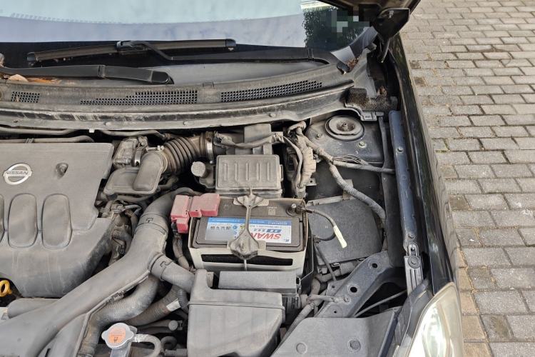 Used Nissan Sylphy 2009 2.0XL CVT Luxury Edition Engine Bay Left