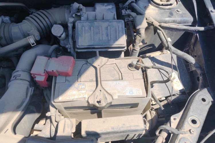 Used Nissan Sylphy 2009 1.6XL Automatic Luxury Sunroof Edition Engine Bay Left