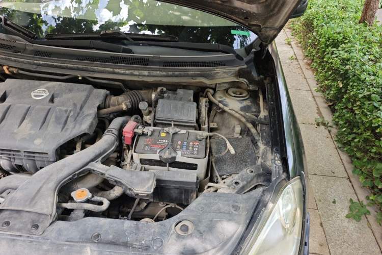 Used Nissan Sylphy 2009 1.6 XL Manual Luxury Sunroof Edition Engine Bay Left