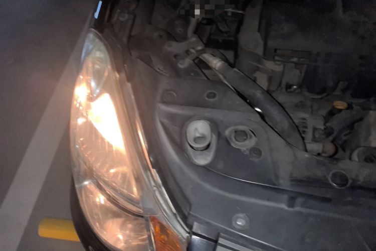 Used Nissan Sylphy 2009 1.6XL Automatic Luxury Sunroof Edition Engine Bay Right